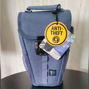 NWT! FlexSafe Aqua Portable Personal Travel Safe Blue